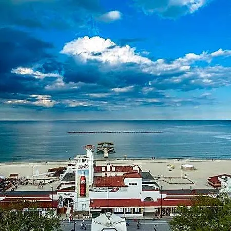 Hotel Moonlight By Casa Del Mar Mamaja